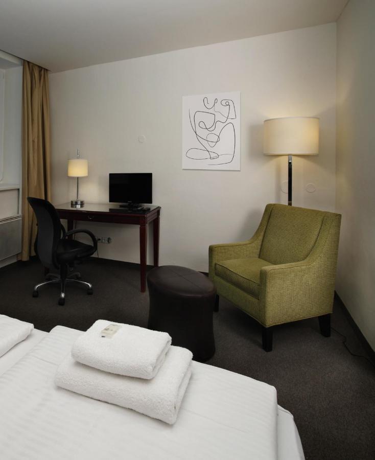 Hotel Petrovy Kameny Karlova Studánka Exteriör bild