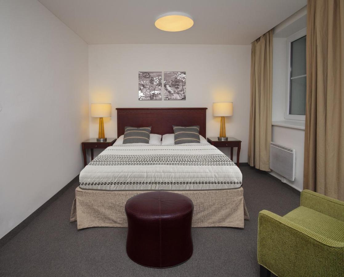 Hotel Petrovy Kameny Karlova Studánka Exteriör bild