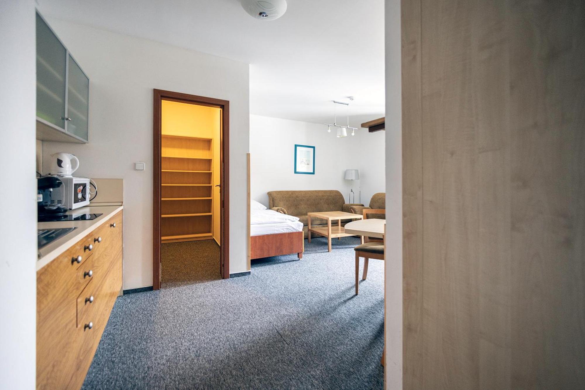 Hotel Petrovy Kameny Karlova Studánka Rum bild
